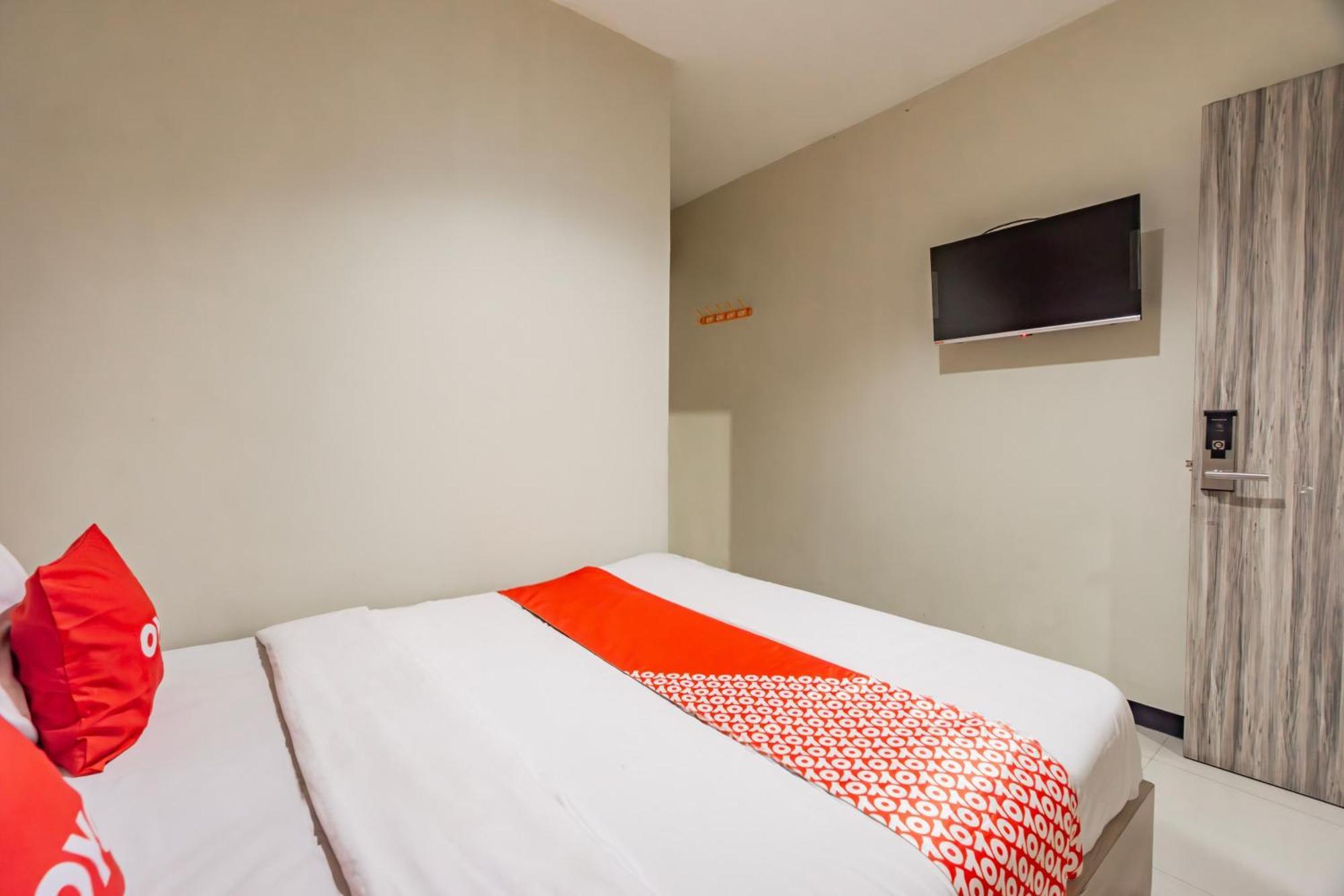Ace Business Hotel Galaxy Surabaya Exterior foto