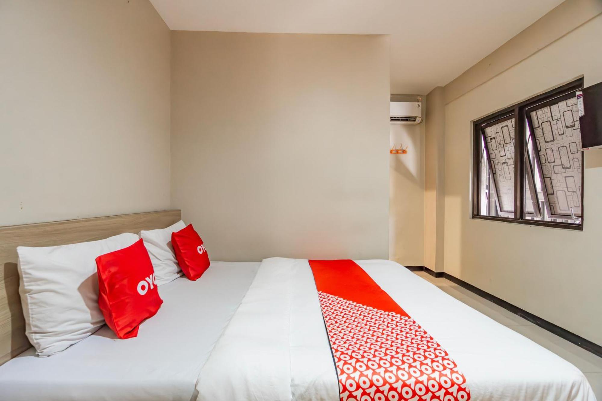 Ace Business Hotel Galaxy Surabaya Exterior foto